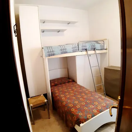 La Casa Nel Borgo, In A Cozy Charming Village, 15 Min To Beach, Small Pets Welcome * Padru