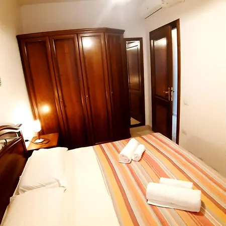 La Casa Nel Borgo, In A Cozy Charming Village, 15 Min To Beach, Small Pets Welcome 公寓