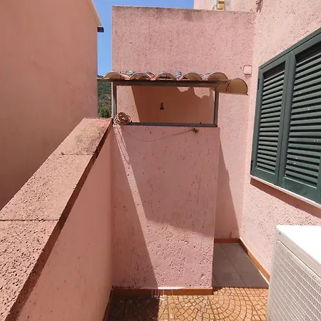 公寓 La Casa Nel Borgo, In A Cozy Charming Village, 15 Min To Beach, Small Pets Welcome Padru