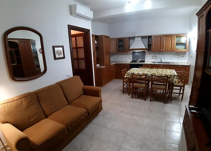 公寓 La Casa Nel Borgo, In A Cozy Charming Village, 15 Min To Beach, Small Pets Welcome *