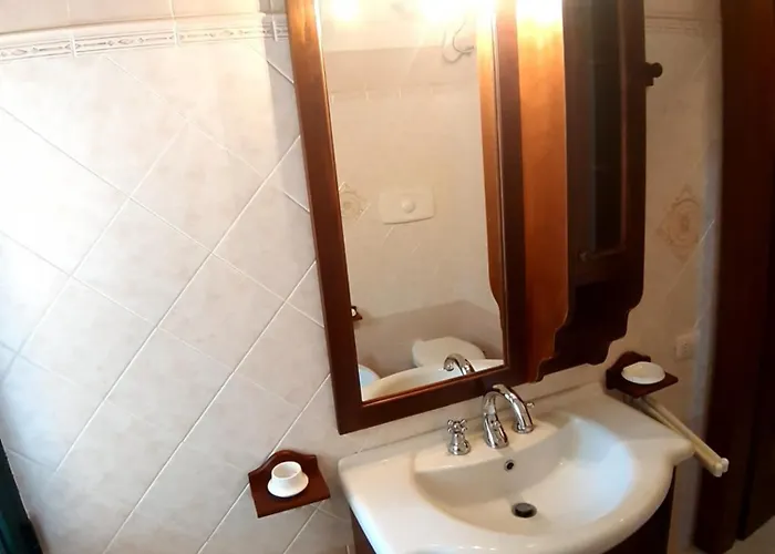 公寓 La Casa Nel Borgo, In A Cozy Charming Village, 15 Min To Beach, Small Pets Welcome