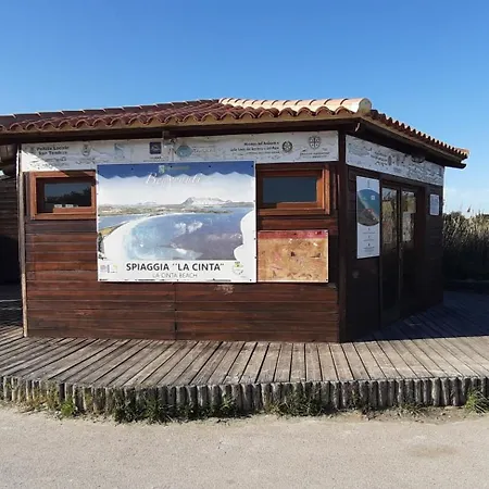 La Casa Nel Borgo, In A Cozy Charming Village, 15 Min To Beach, Small Pets Welcome Apartment Padru