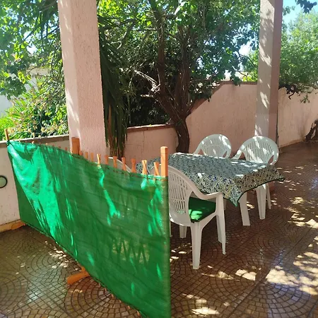 Apartmán La Casa Nel Borgo, In A Cozy Charming Village, 15 Min To Beach, Small Pets Welcome *